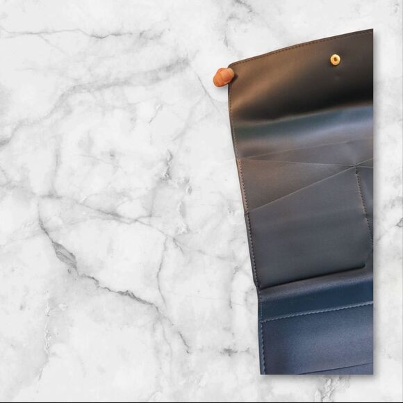 Green Envelope Clutch with Gold Snap Closure - Picture 8 of 9